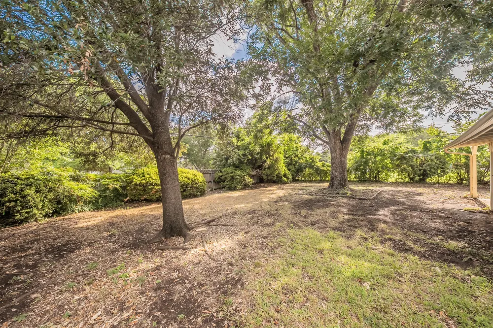 5616 Ammons Street Haltom City, TX 76117