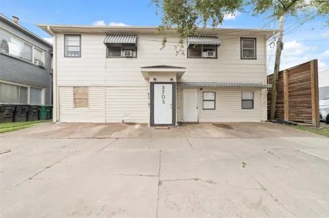 3705 Mandell Street #4