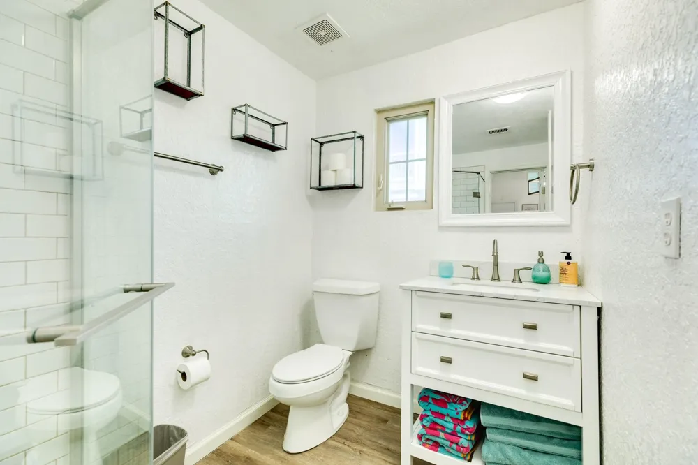141 Howard Avenue Surfside Beach, TX 77541