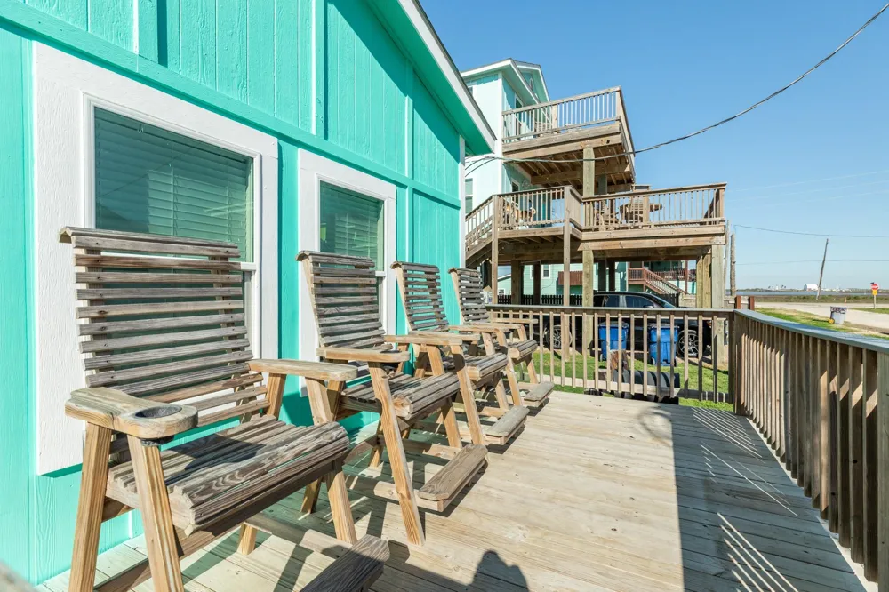 141 Howard Avenue Surfside Beach, TX 77541