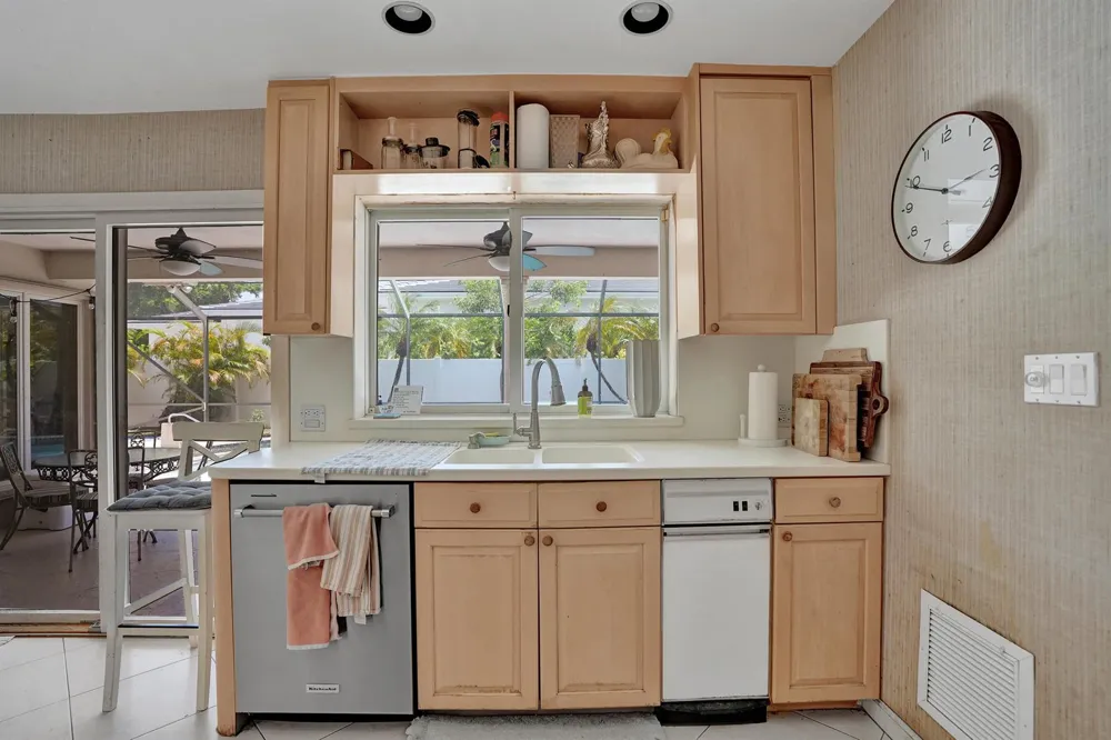 2756 NE 35th Street Fort Lauderdale, FL 33306
