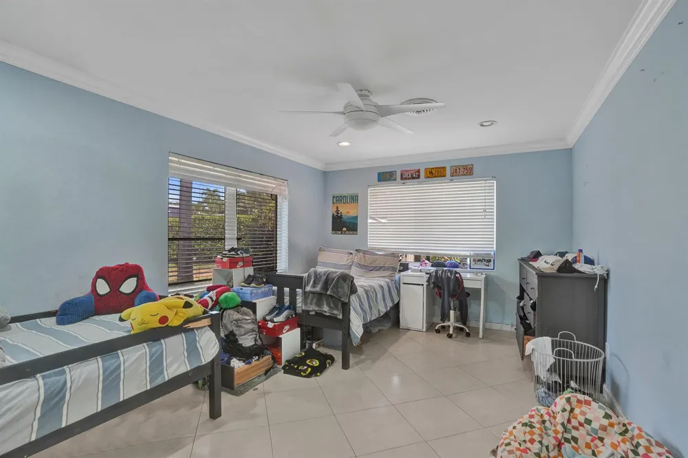 2756 NE 35th Street Fort Lauderdale, FL 33306