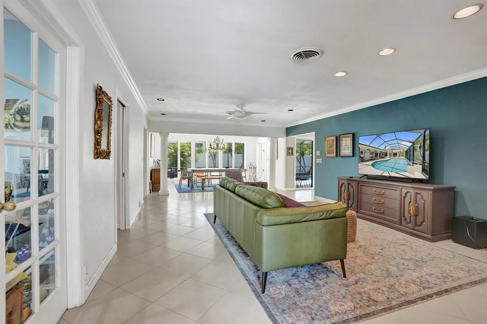 2756 NE 35th Street Fort Lauderdale, FL 33306