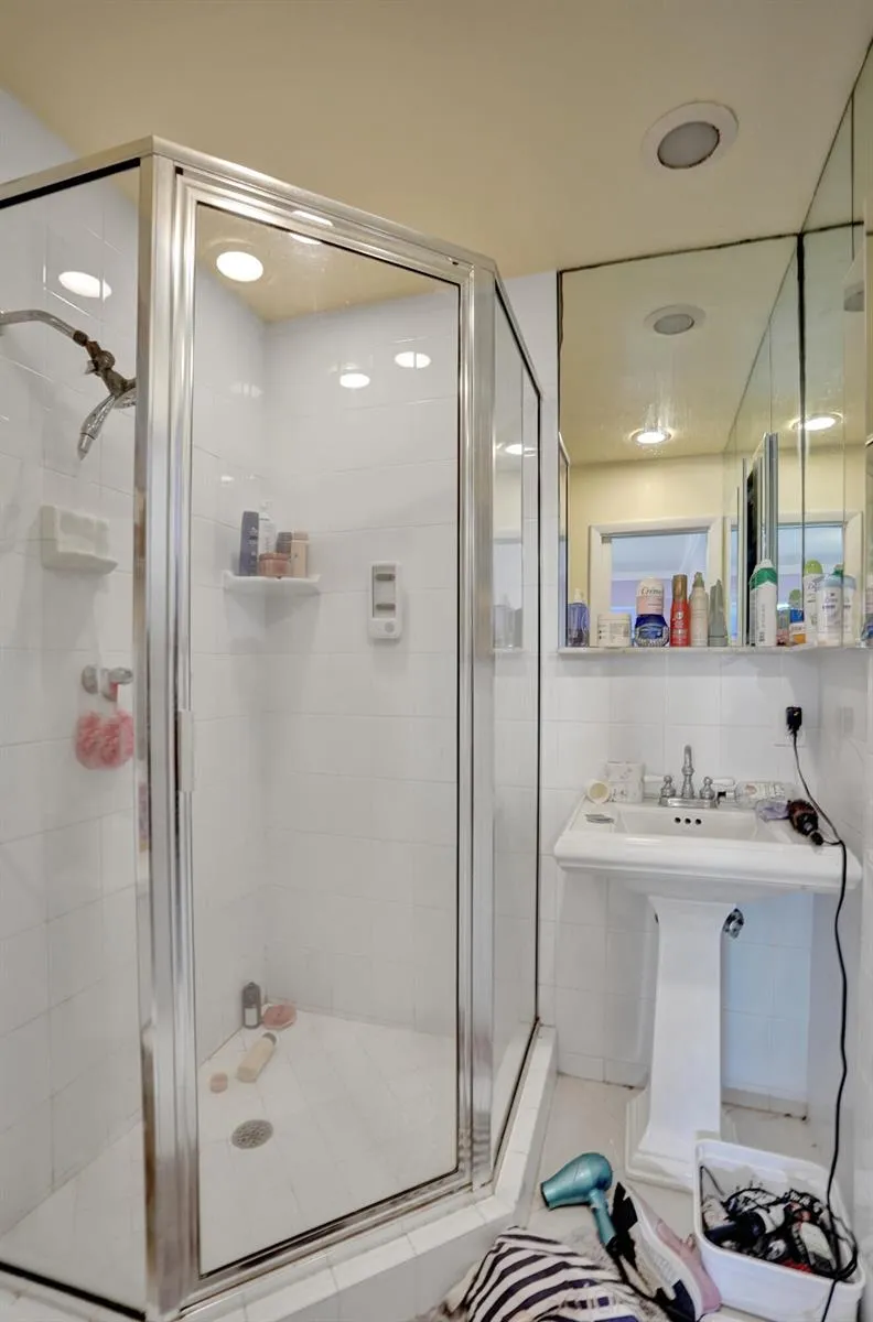 2756 NE 35th Street Fort Lauderdale, FL 33306