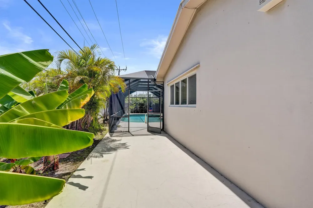 2756 NE 35th Street Fort Lauderdale, FL 33306