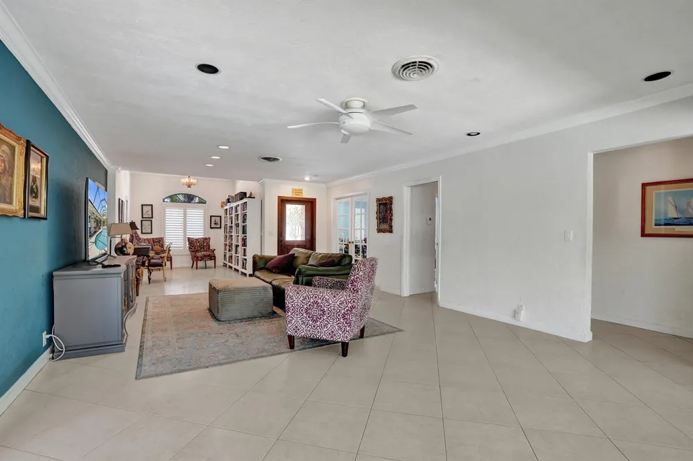 2756 NE 35th Street Fort Lauderdale, FL 33306