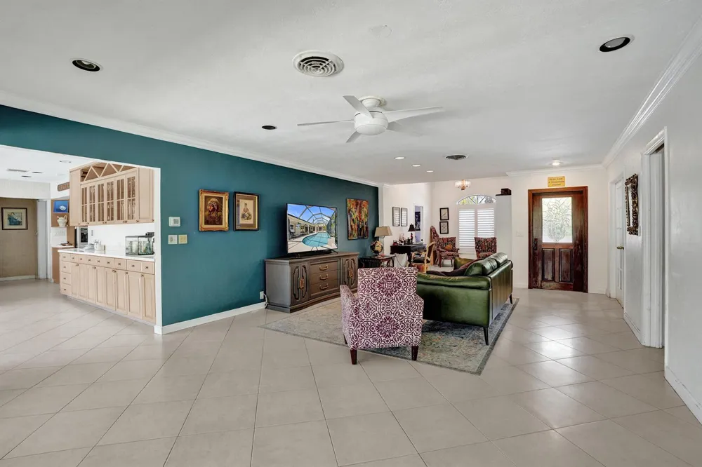 2756 NE 35th Street Fort Lauderdale, FL 33306