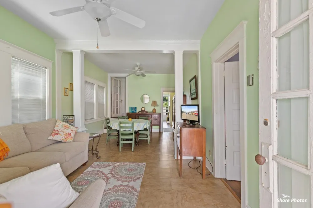 5806 New Jersey Avenue Wildwood Crest, NJ 08260