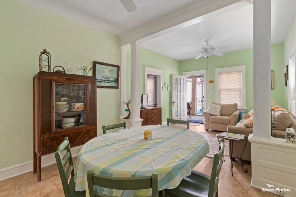 5806 New Jersey Avenue Wildwood Crest, NJ 08260