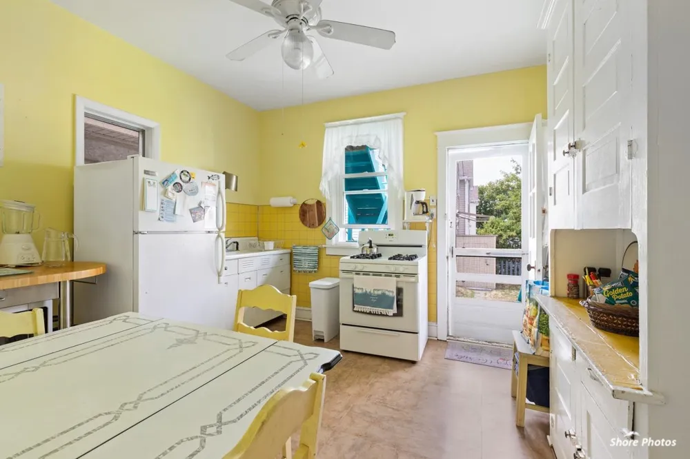 5806 New Jersey Avenue Wildwood Crest, NJ 08260