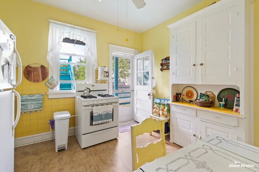 5806 New Jersey Avenue Wildwood Crest, NJ 08260