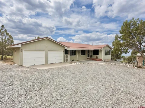 24225 Valley View Circle