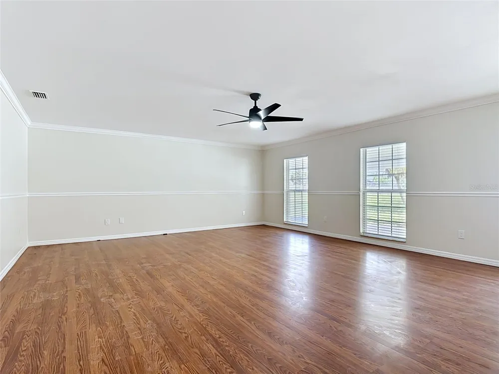 7925 LAKE MABEL LOOP ROAD Dundee, FL 33838