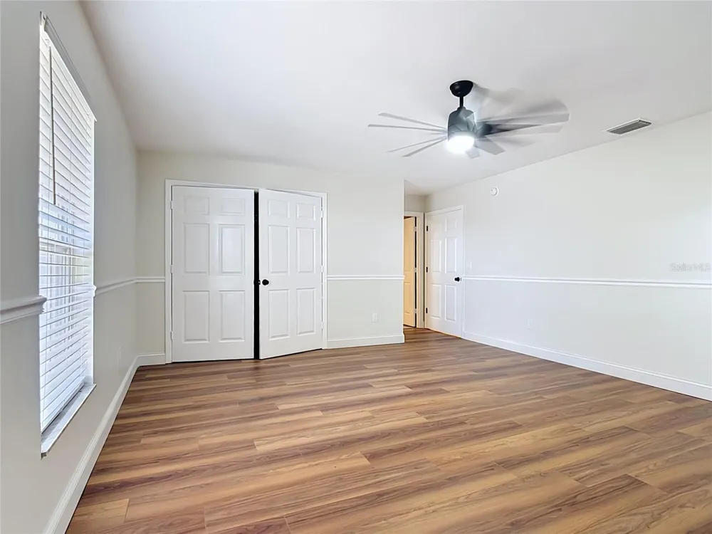 7925 LAKE MABEL LOOP ROAD Dundee, FL 33838