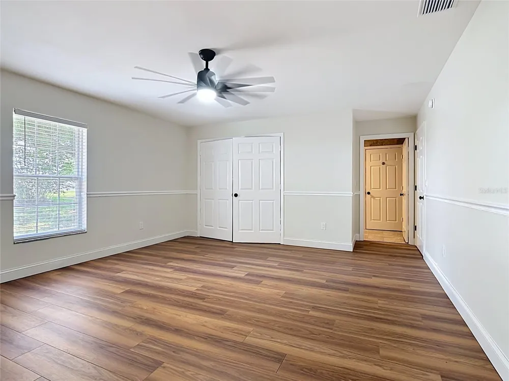 7925 LAKE MABEL LOOP ROAD Dundee, FL 33838