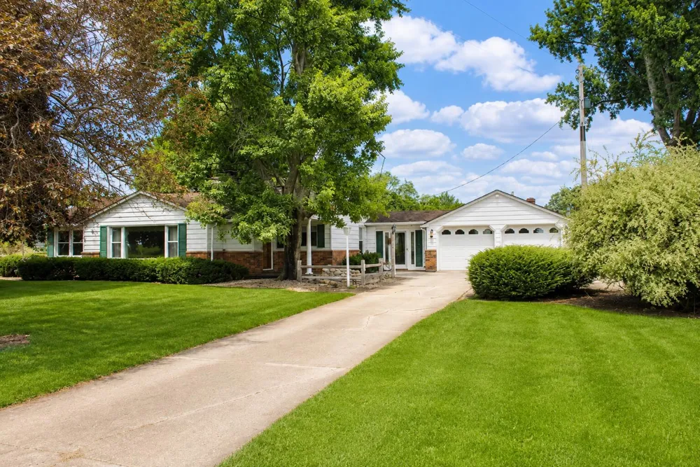 28234 M-60 Cassopolis, MI 49031