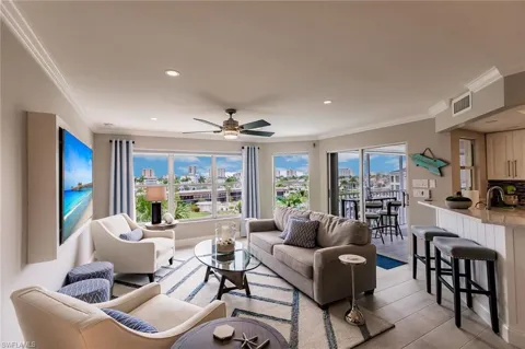 900 Collier Court #406