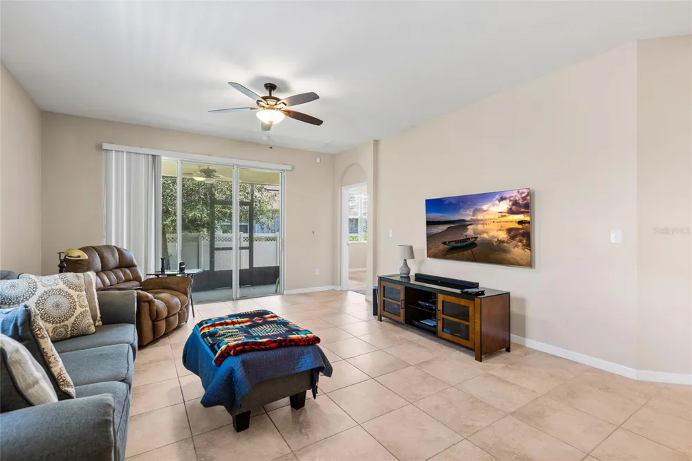 7727 TIMBERVIEW LOOP Wesley Chapel, FL 33545