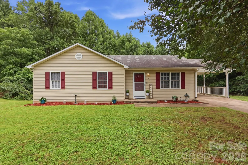 106 Arlington Avenue Jonesville, NC 28642