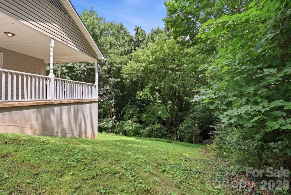 106 Arlington Avenue Jonesville, NC 28642