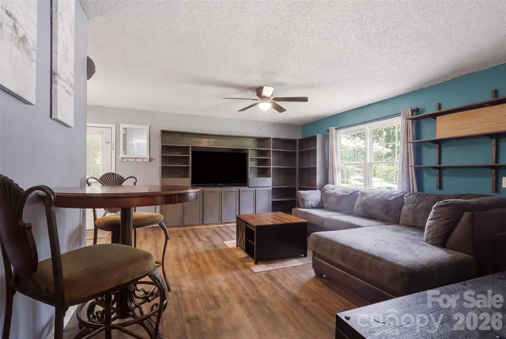 106 Arlington Avenue Jonesville, NC 28642