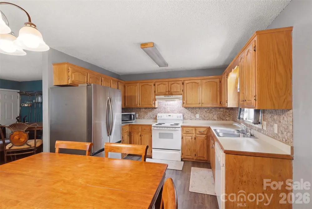 106 Arlington Avenue Jonesville, NC 28642