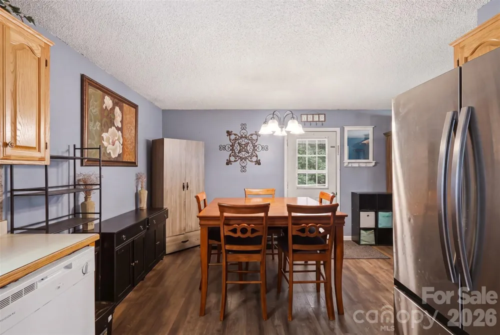 106 Arlington Avenue Jonesville, NC 28642