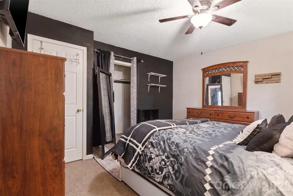 106 Arlington Avenue Jonesville, NC 28642