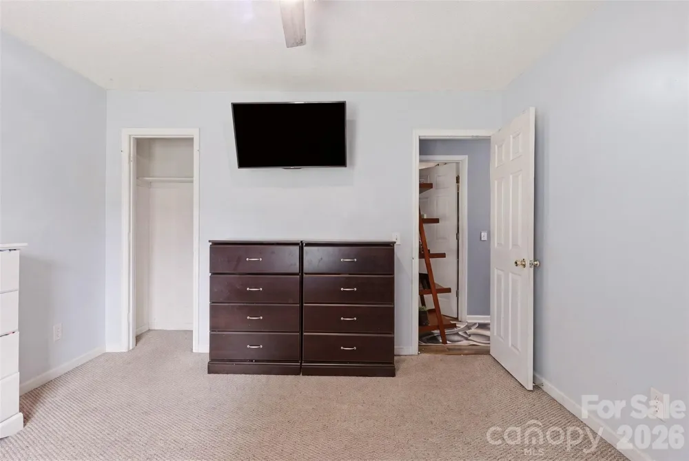 106 Arlington Avenue Jonesville, NC 28642