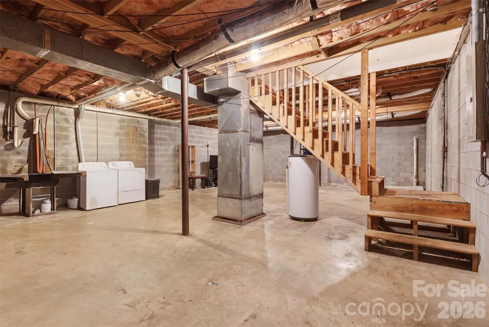 106 Arlington Avenue Jonesville, NC 28642