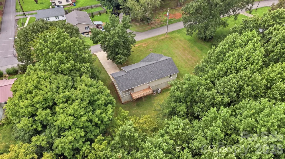 106 Arlington Avenue Jonesville, NC 28642