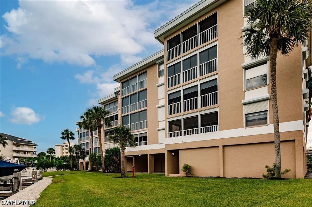 Collier Court #406 Marco Island, FL 34145
