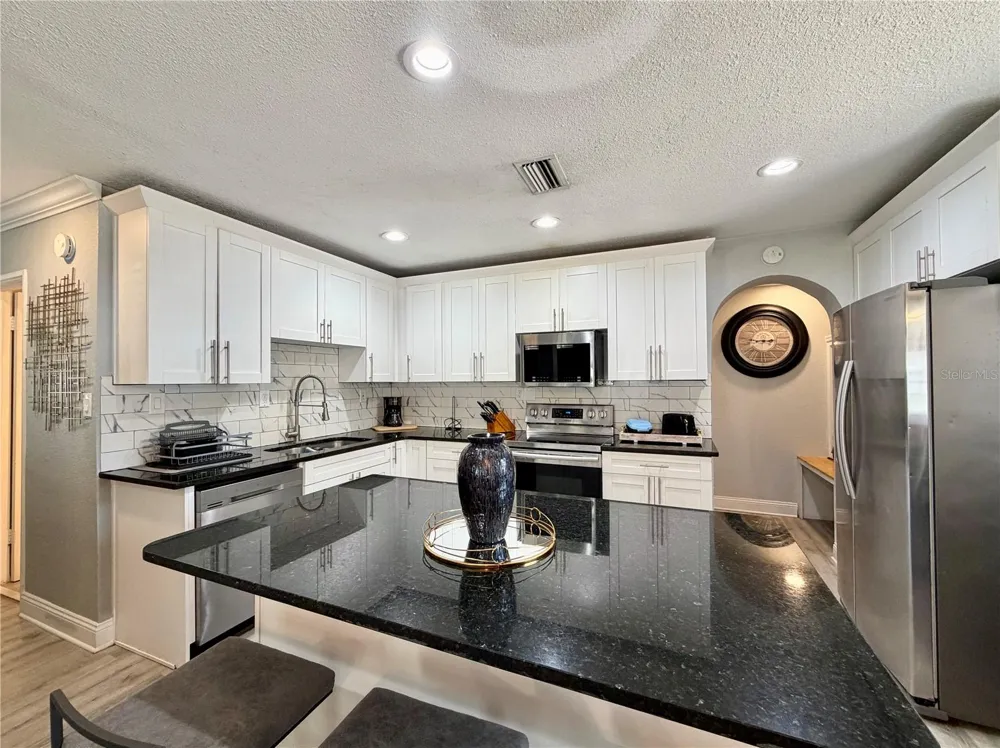 3926 W CHERRY STREET Tampa, FL 33607