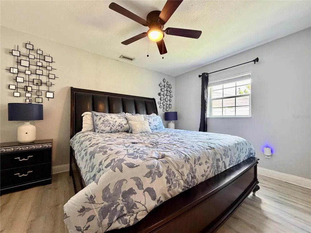 3926 W CHERRY STREET Tampa, FL 33607