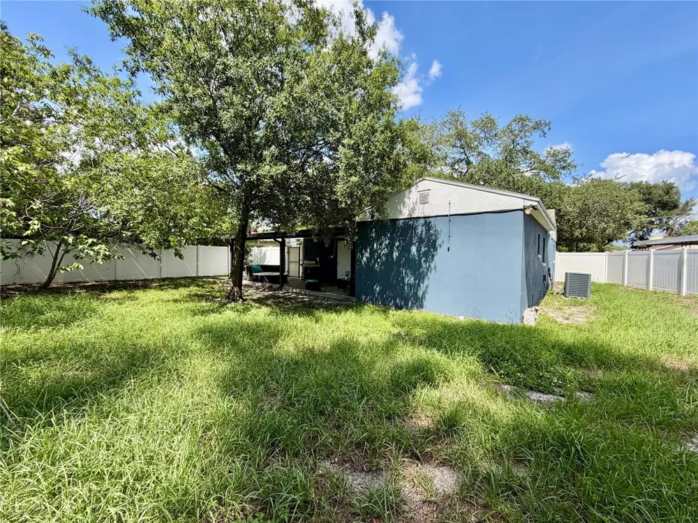 3926 W CHERRY STREET Tampa, FL 33607