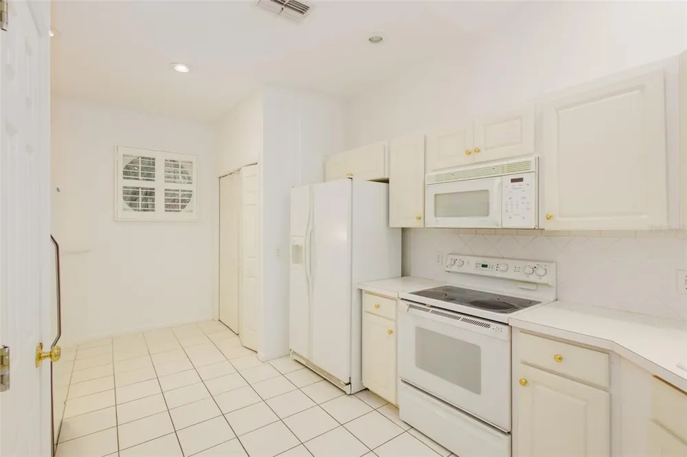 334 ENCLAVE DRIVE #334 Lakeland, FL 33803