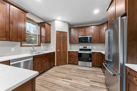 532 Old Military Road
