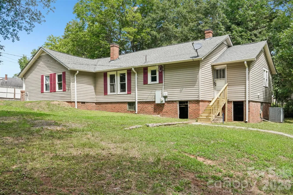 35 Marsh Avenue Wadesboro, NC 28170