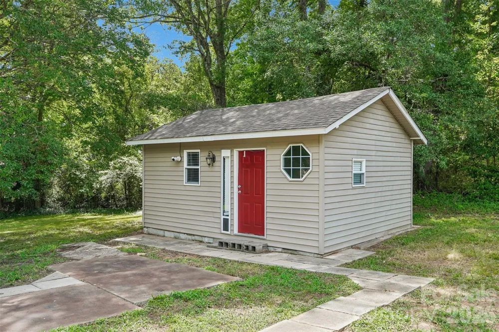 35 Marsh Avenue Wadesboro, NC 28170