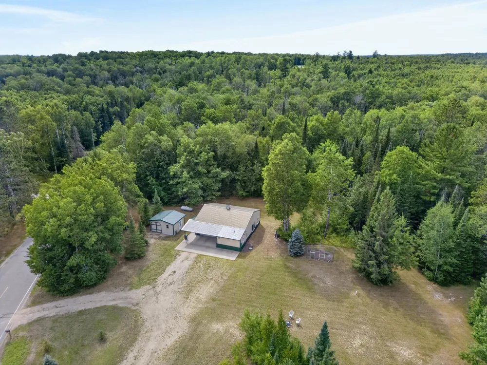 28750 Prairie Lake Road Grand Rapids, MN 55744