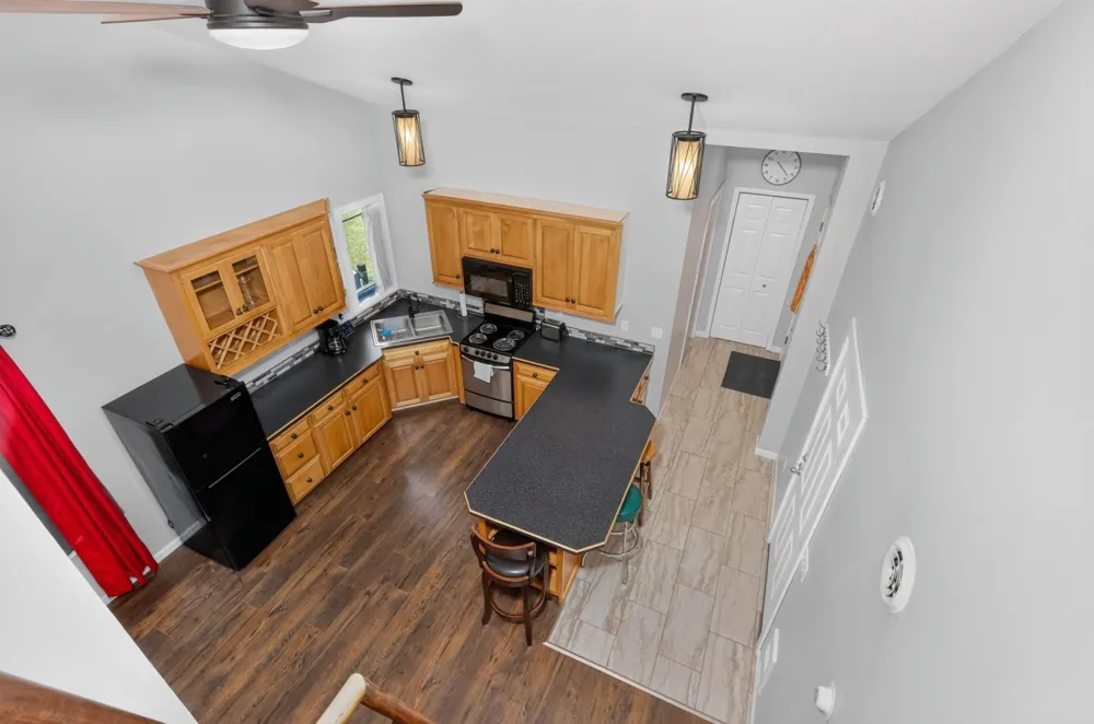 28750 Prairie Lake Road Grand Rapids, MN 55744