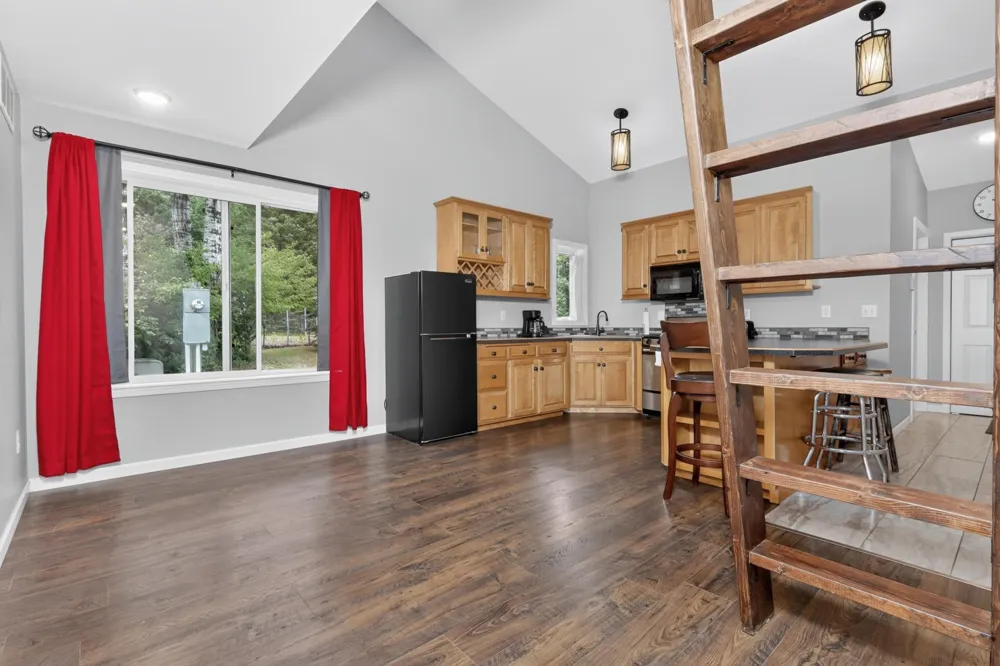 28750 Prairie Lake Road Grand Rapids, MN 55744