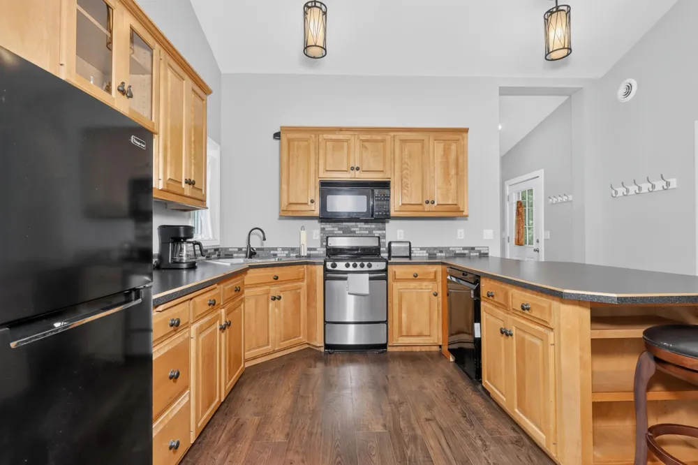 28750 Prairie Lake Road Grand Rapids, MN 55744