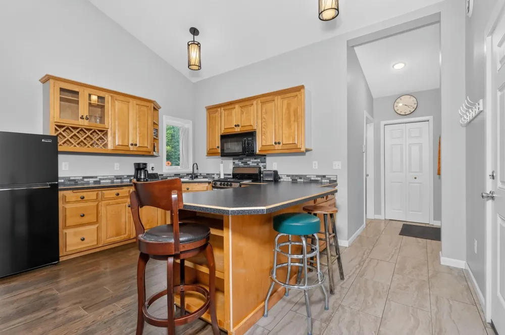 28750 Prairie Lake Road Grand Rapids, MN 55744