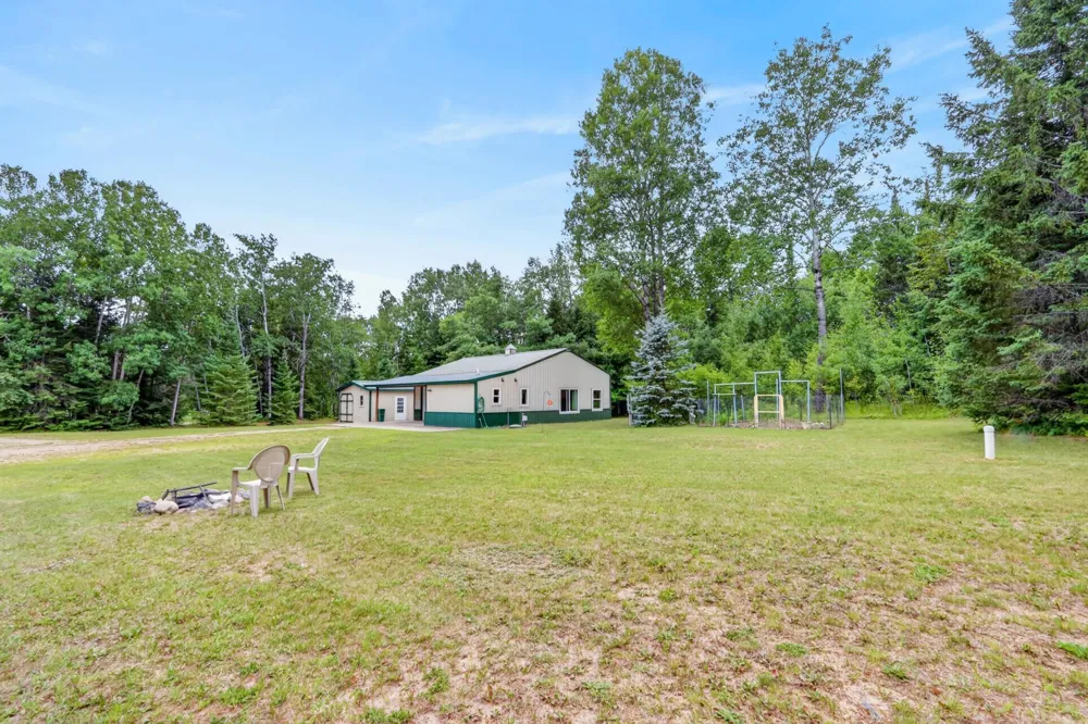 28750 Prairie Lake Road Grand Rapids, MN 55744