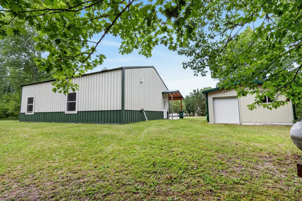 28750 Prairie Lake Road Grand Rapids, MN 55744