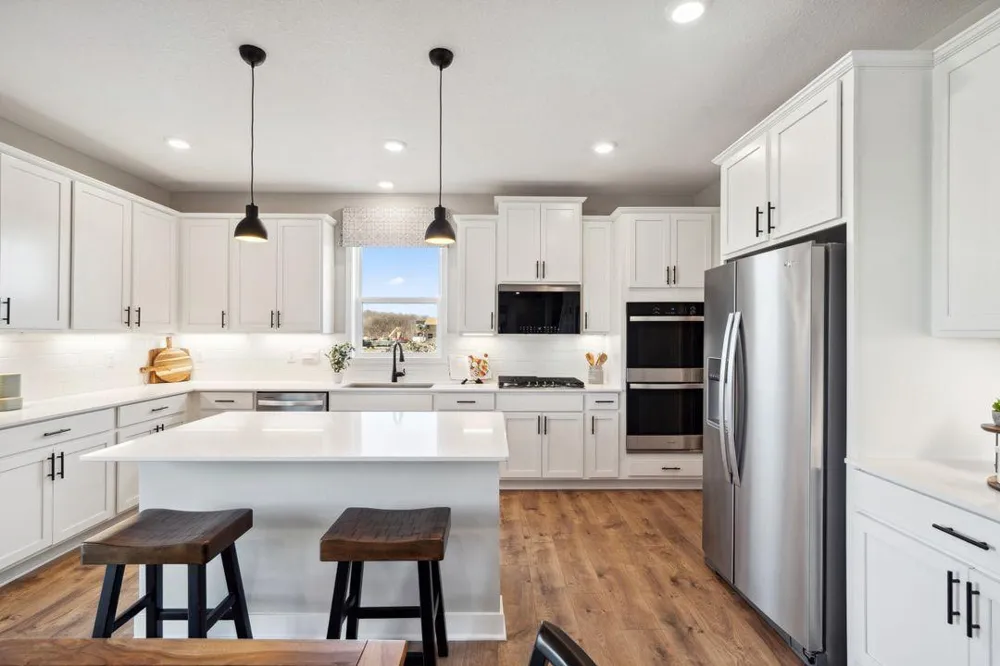 3788 Brookside Drive Chaska, MN 55318