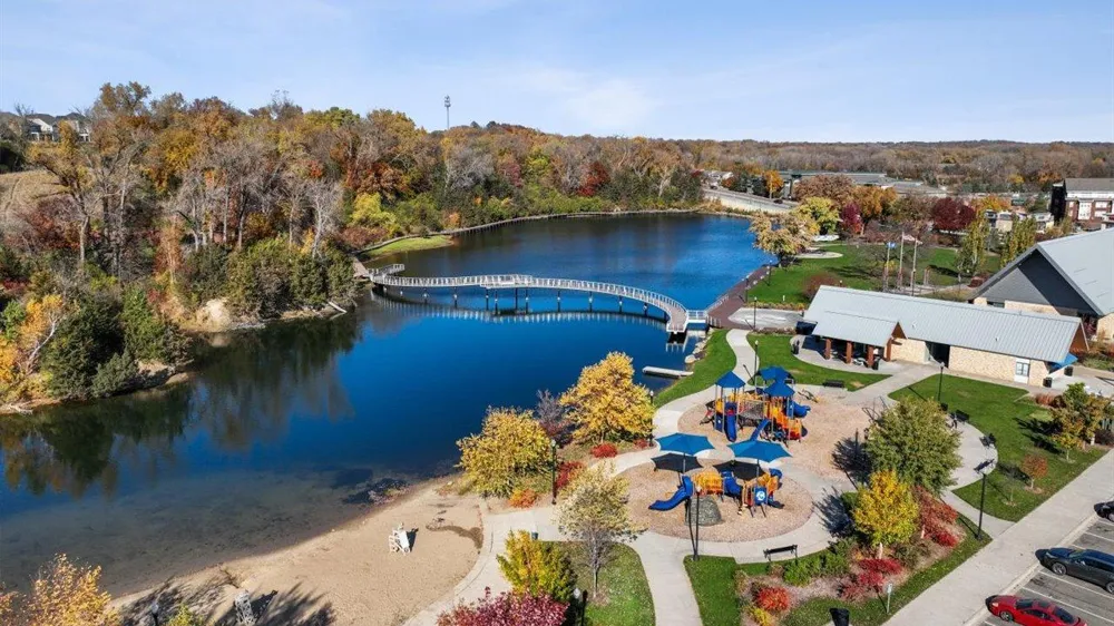 3788 Brookside Drive Chaska, MN 55318