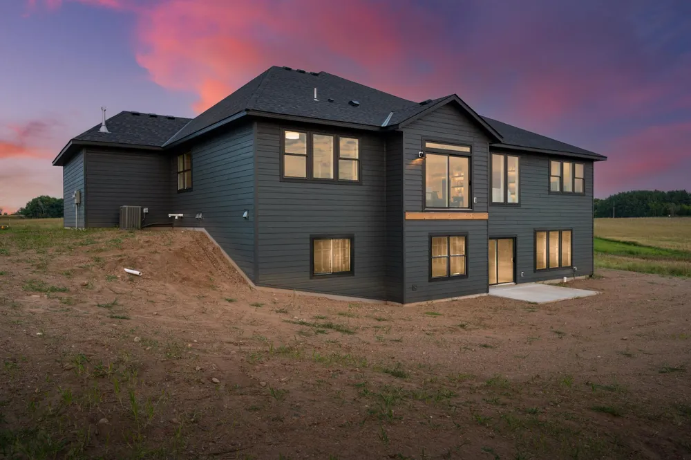 11309 238th Avenue NW Zimmerman, MN 55398