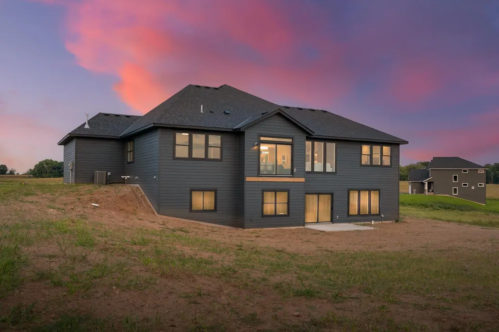 11309 238th Avenue NW Zimmerman, MN 55398